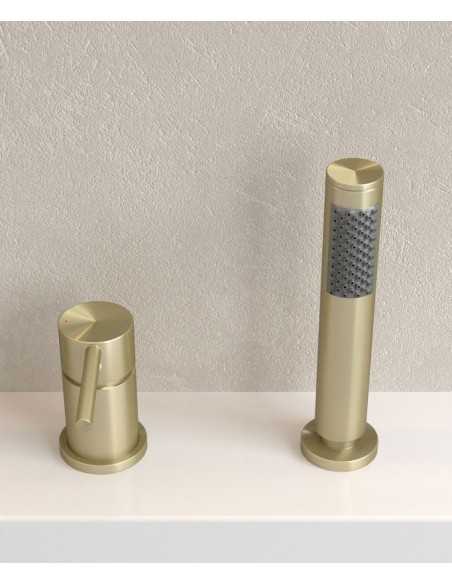 Mitigeur de bain sur plage 3 trous Corbeau Doré Brossé KROOS Robinetterie Design.