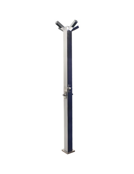 Colonne de douche en acier inoxydable avec quatre pommes de douche et quatre boutons-poussoirs temporisés
